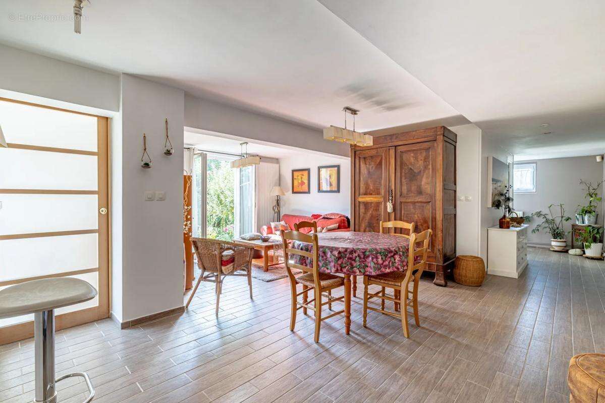 Appartement à FOSSES