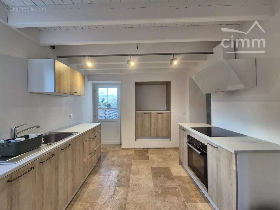 Maison à COUR-CHEVERNY