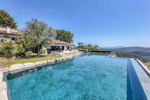 Maison 327 m² à Cannes  - photo 2