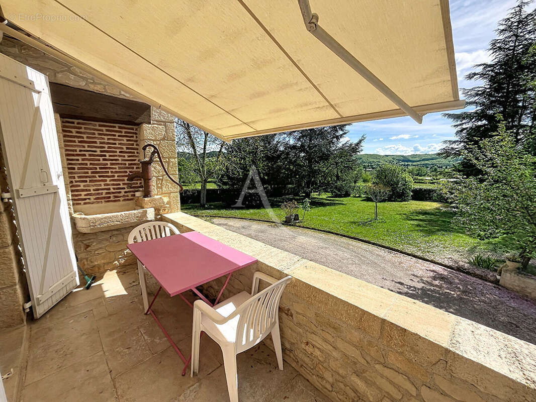 Maison à PRAYSSAC
