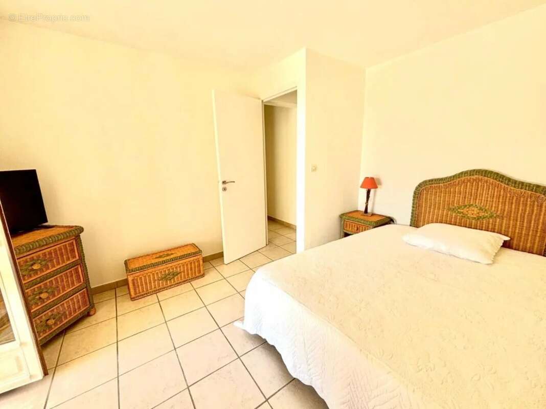 Maison à ROQUEBRUNE-SUR-ARGENS