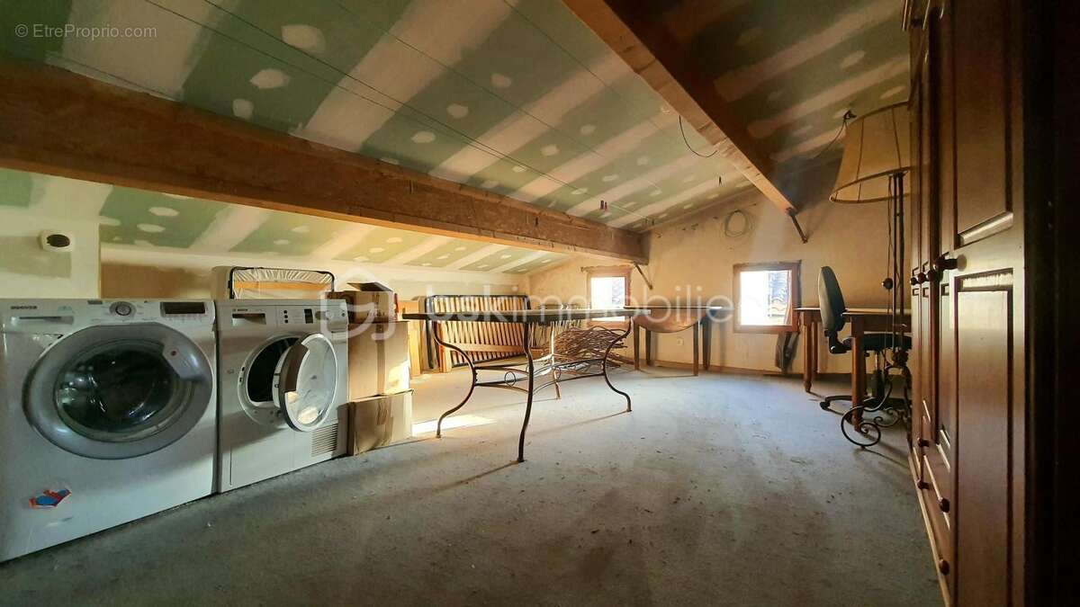 Maison en pierre – 5 chambres – garage – terrasse – terrain non attenant - photo 12
