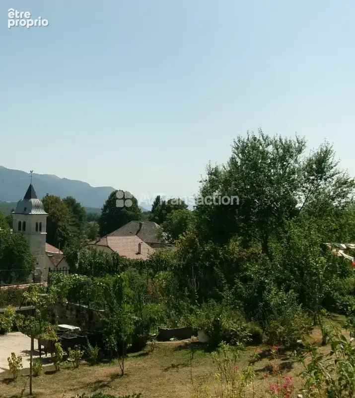 Maison 240 m² à Sutrieu  - photo 27
