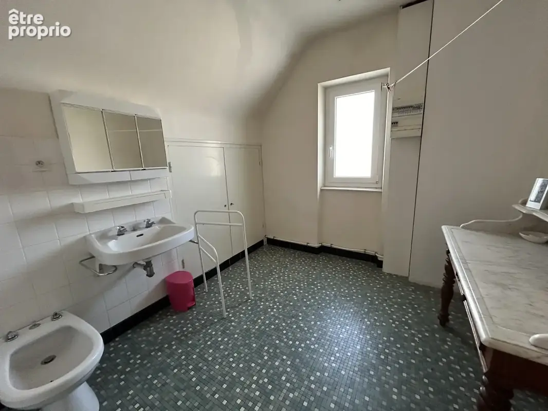 MATIGNON - Maison en pierre dans le bourg - photo 9