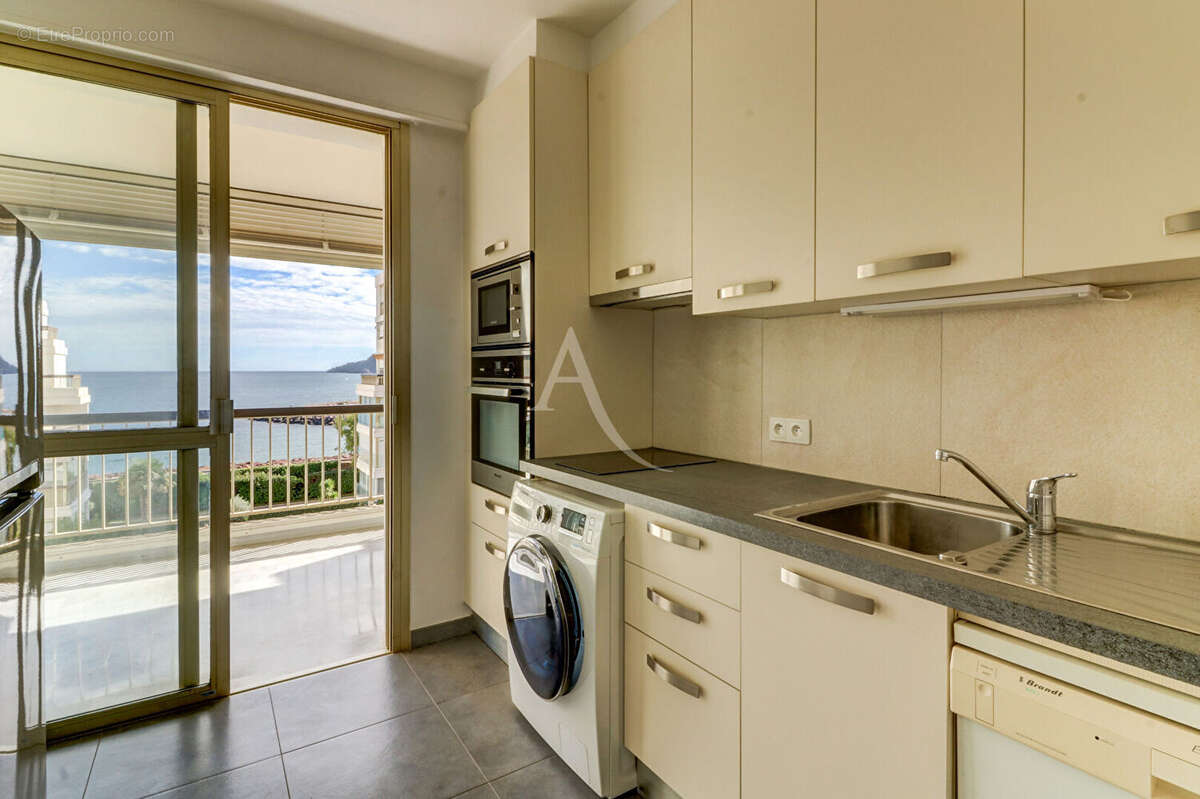 Appartement à MANDELIEU-LA-NAPOULE