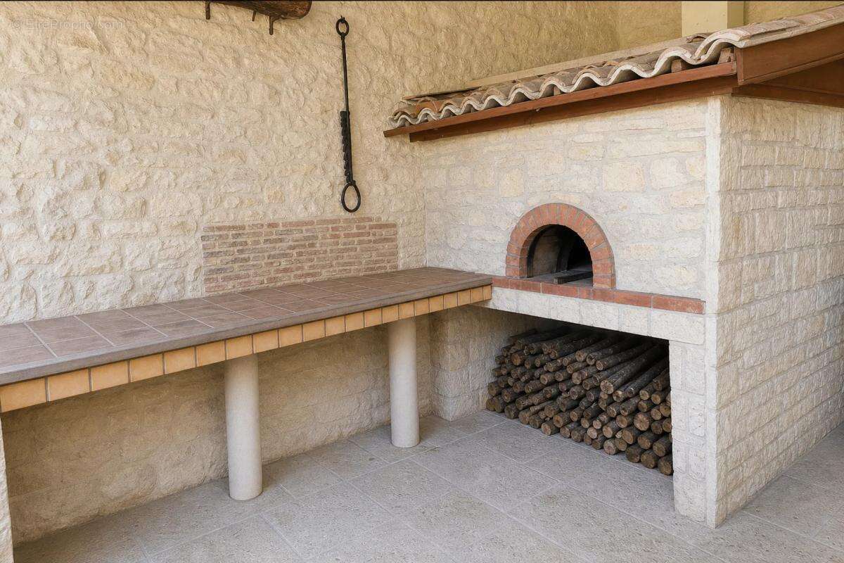 Belle maison en pierre XVIIIᵉ - 265m² Eymouthiers - photo 3