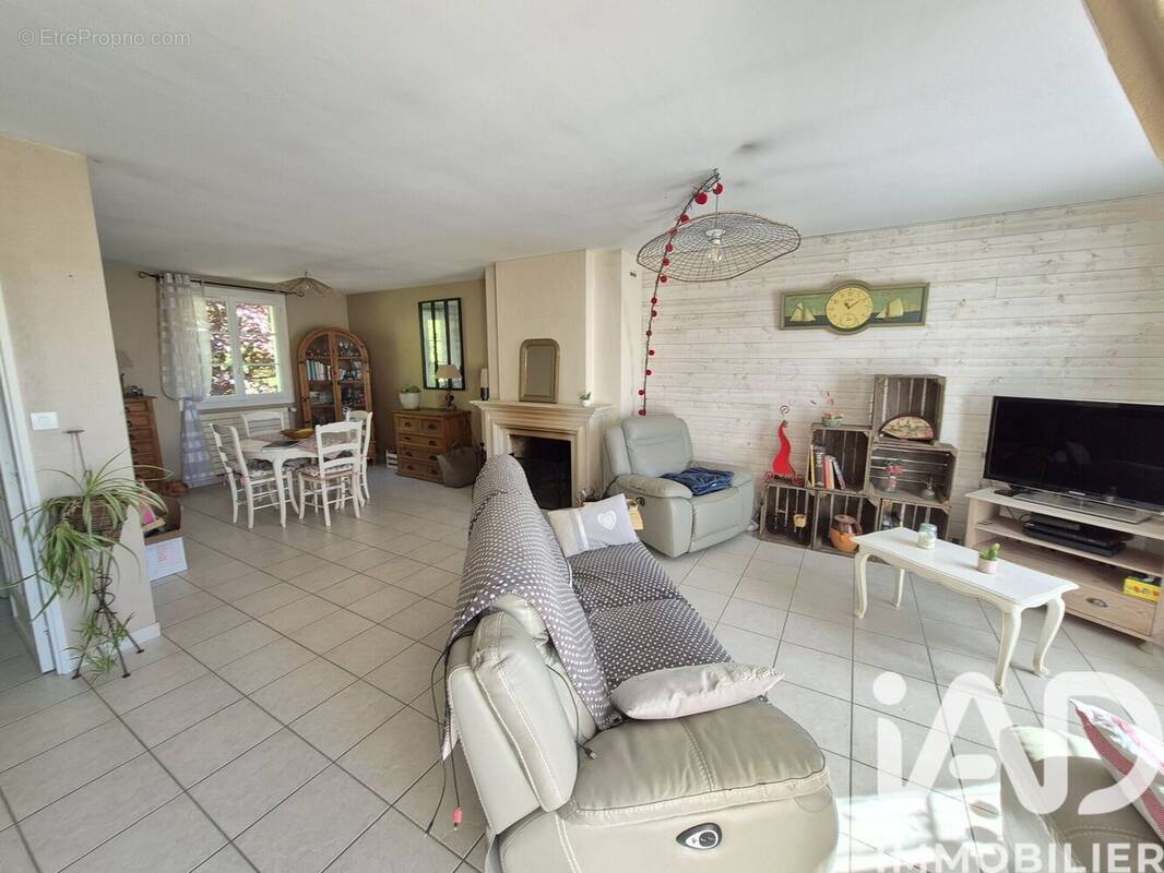 Photo 1 - Maison à SALIGNY