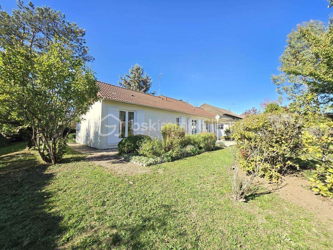 Maison à COULANGES-LES-NEVERS