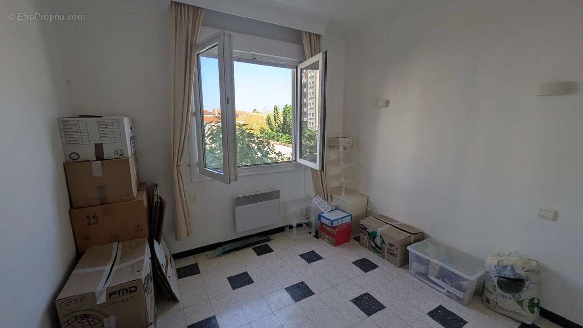 Maison de 3 chambres avec jardin et garage à Narbonne - photo 9
