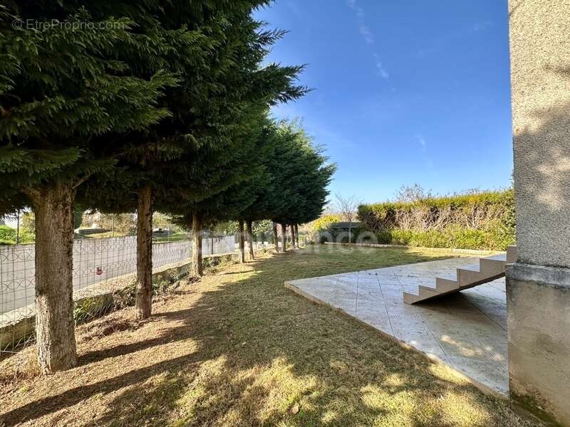 Maison à FEUCHEROLLES