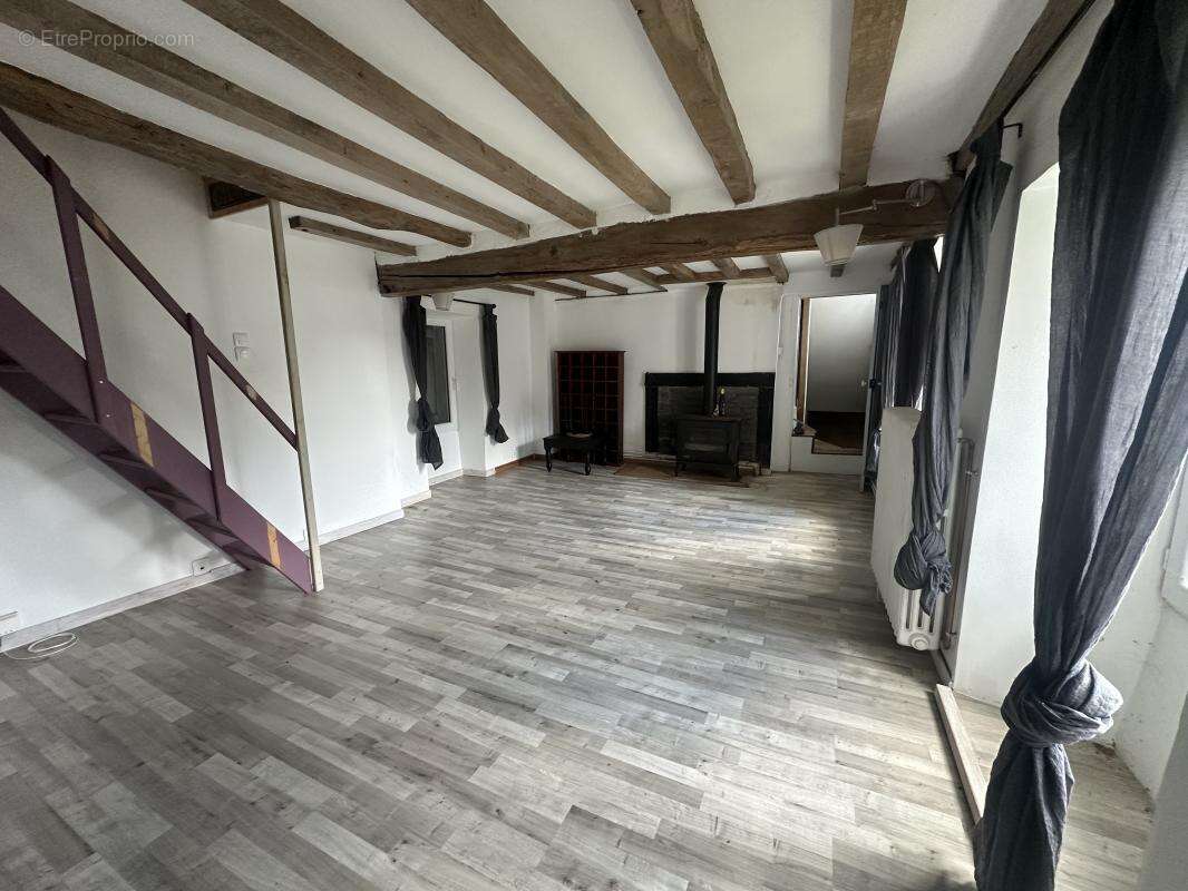 Maison à JOUY-SUR-MORIN