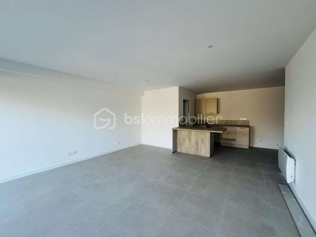 Maison à SAINT-DIDIER-DE-FORMANS