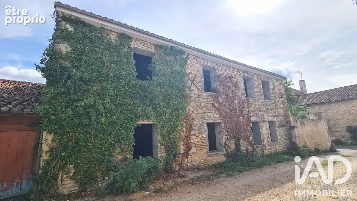 Photo 1 - Maison à VOUILLE