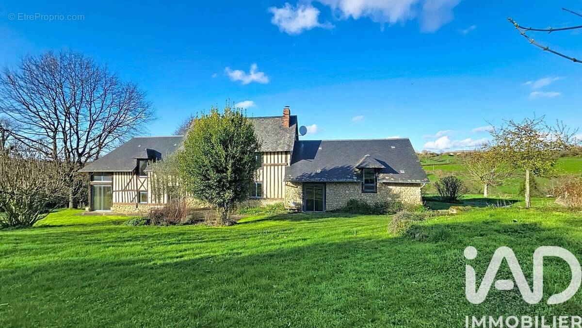 Photo 1 - Maison à CAMBREMER