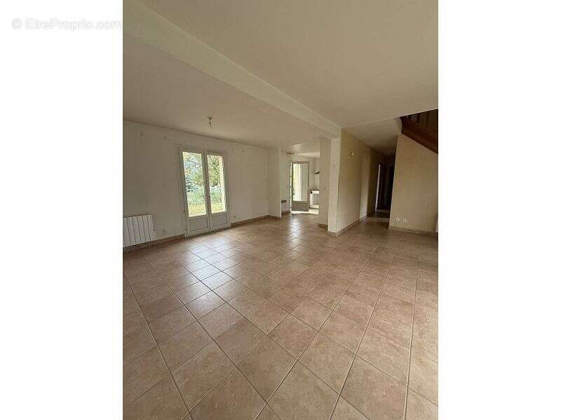 Maison 95 m² à Saint-Georges-Sur-Baulche  - photo 2