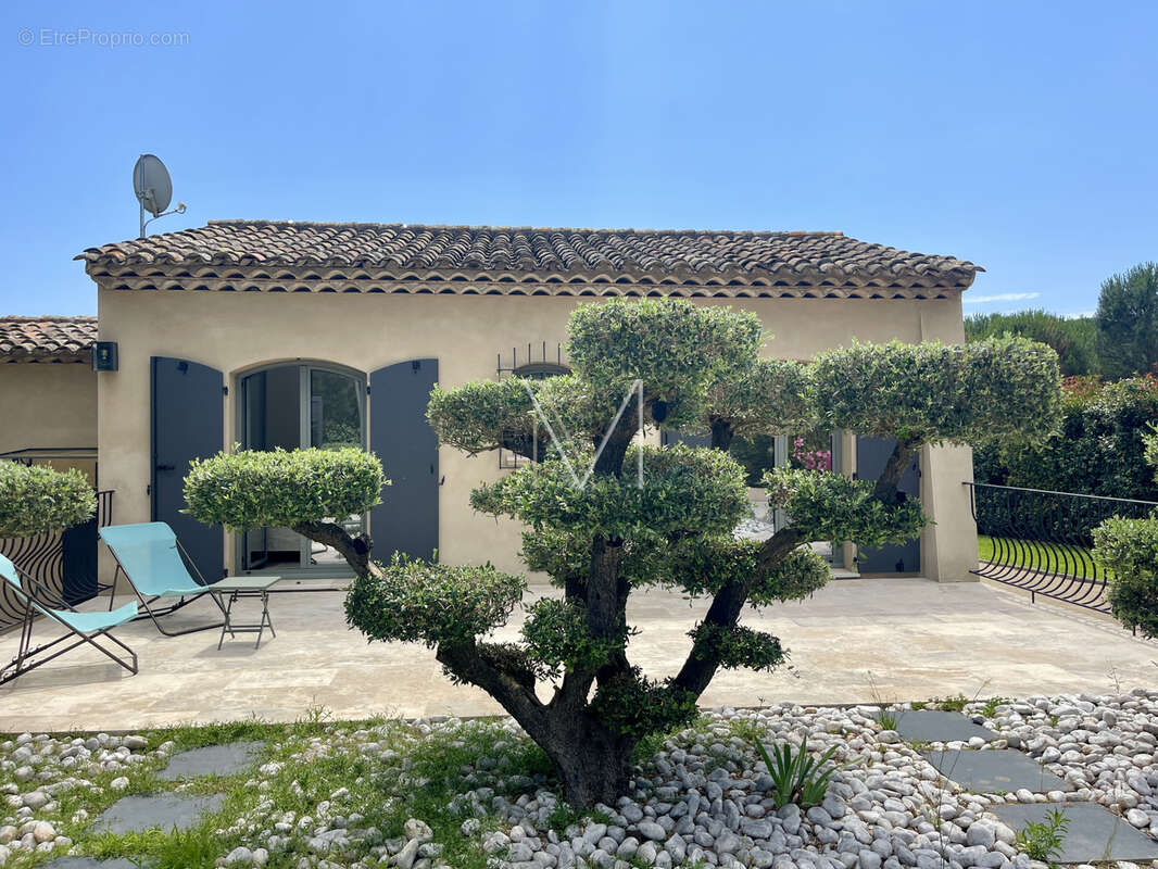 Maison à PLAN-DE-LA-TOUR