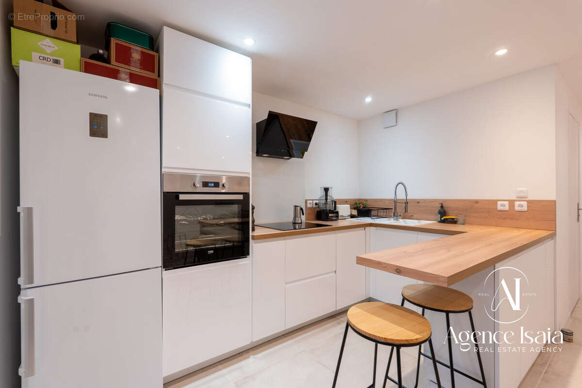 Appartement à BORMES-LES-MIMOSAS