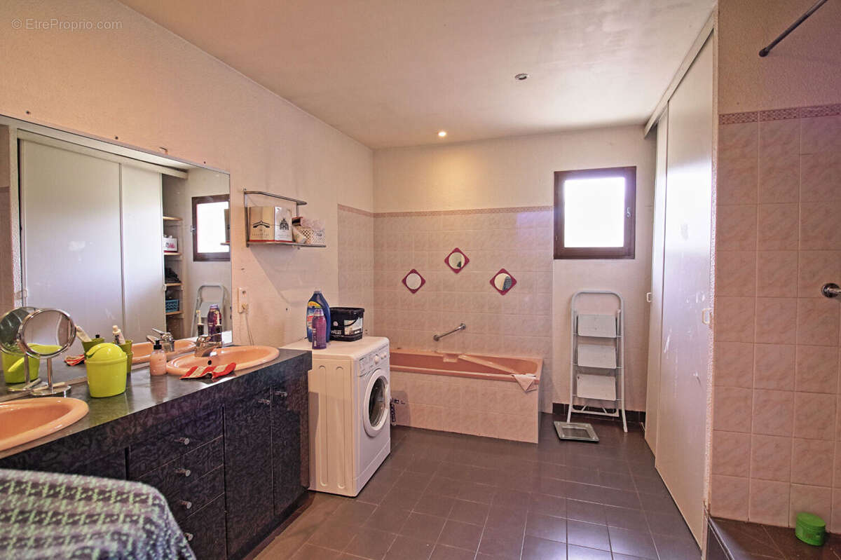Maison à CHAMPIER