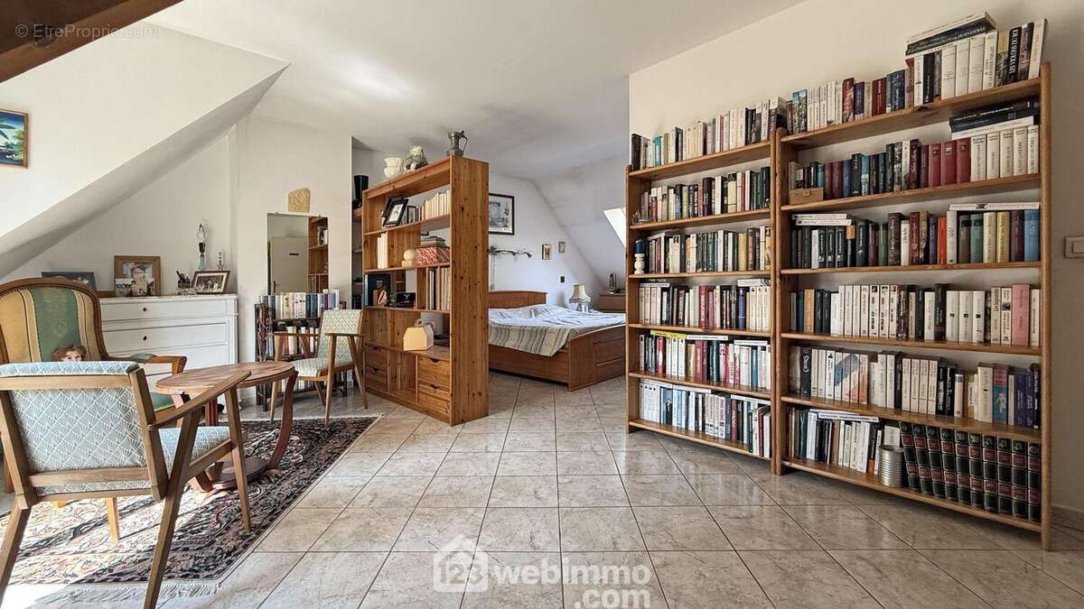Maison 151 m² à Sucy-En-Brie  - photo 5