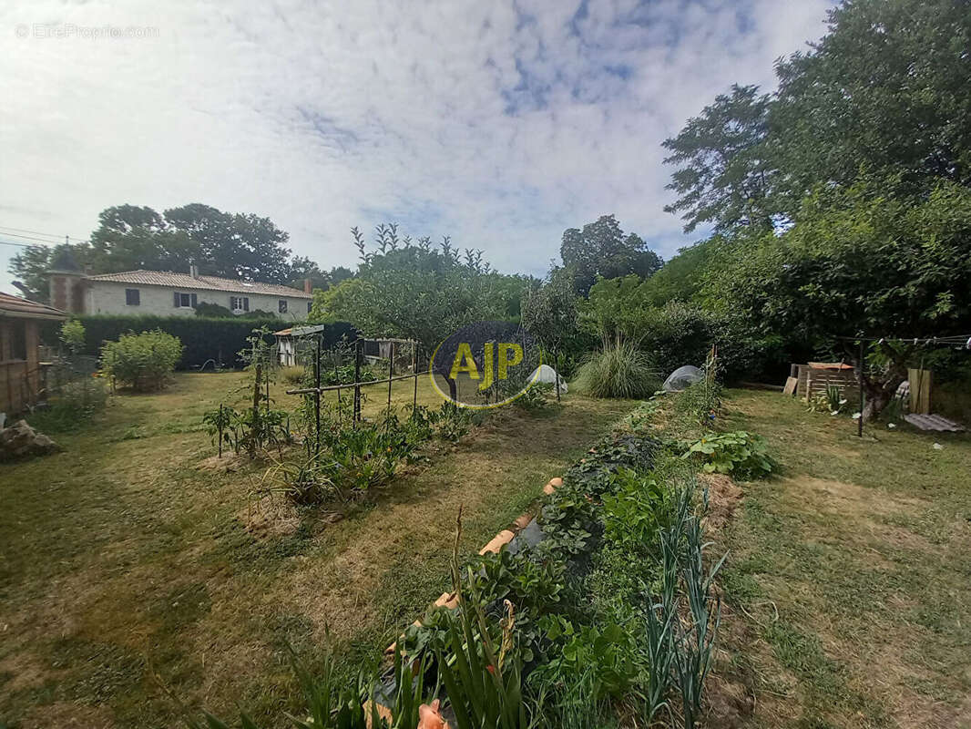Maison à GAILLAN-EN-MEDOC