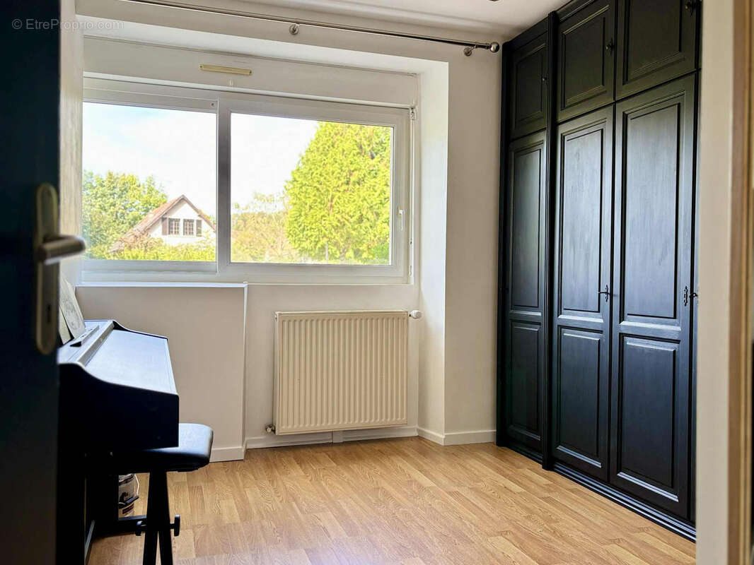 Appartement à MESSIGNY-ET-VANTOUX