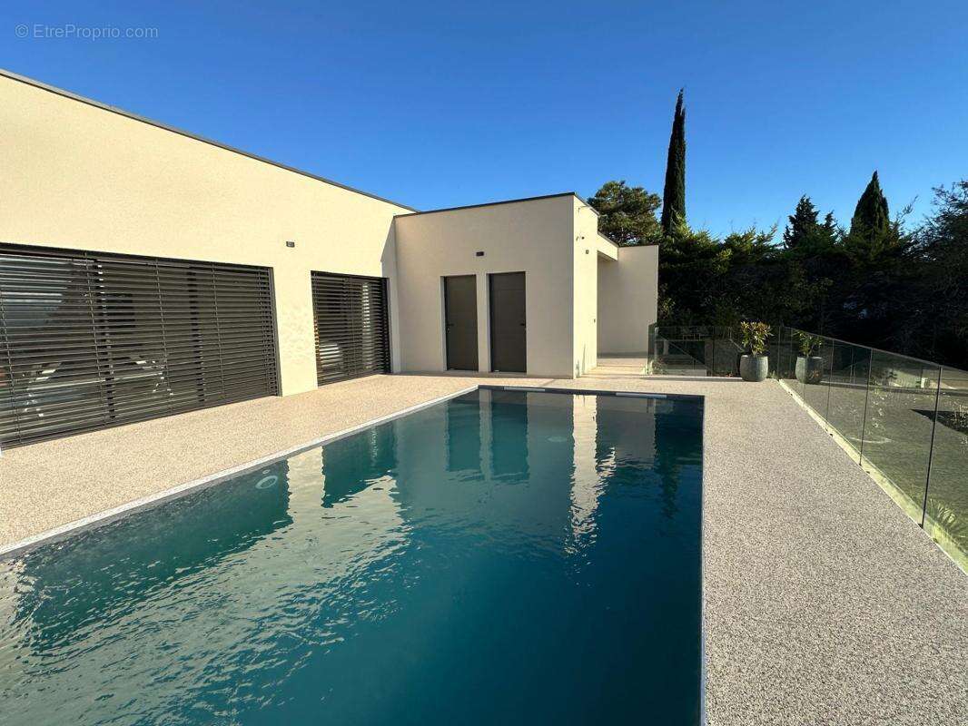 Maison à ETOILE-SUR-RHONE