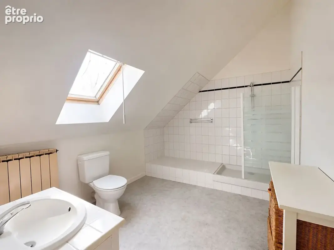 MAISON MENETOU SALON - 8 pièce(s) - 176.85 m2 - photo 14
