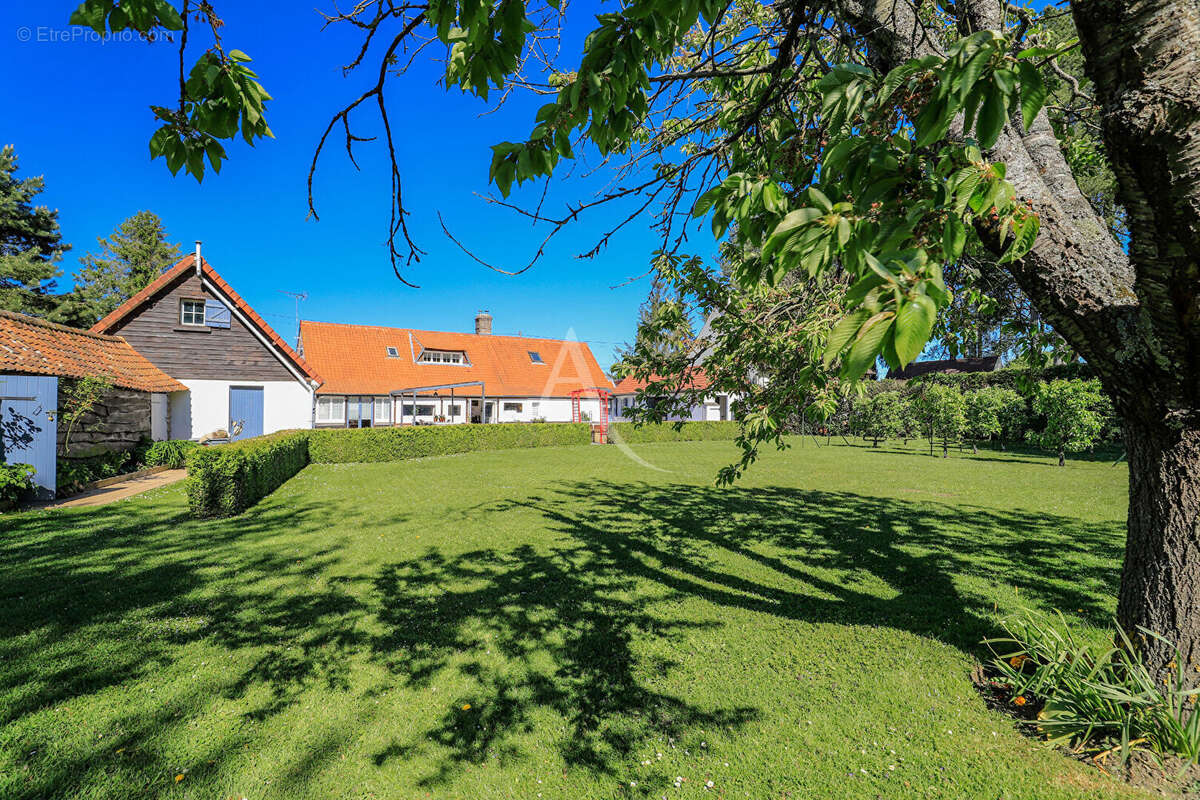 Maison à BERNAY-EN-PONTHIEU