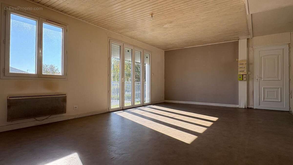 Appartement à SAINT-XANDRE