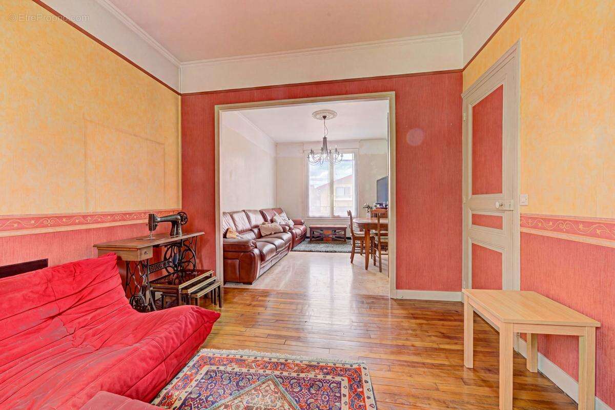 Maison à NEUILLY-SUR-MARNE