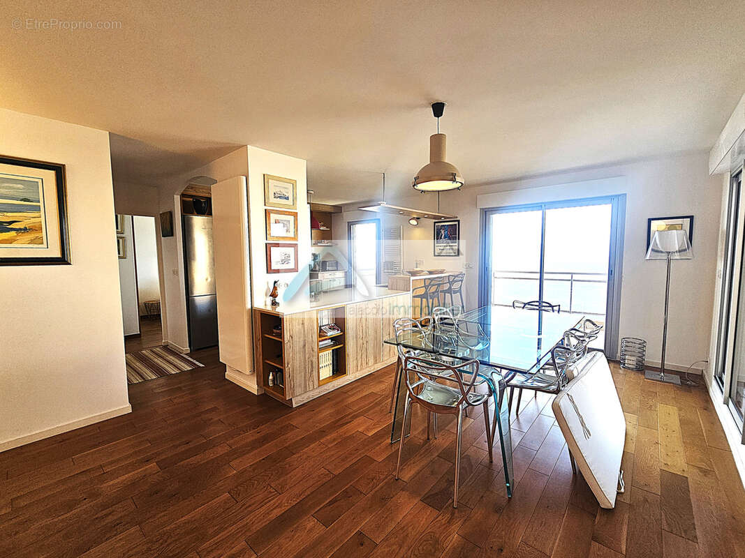Superbe appartement au DERNIER étage avec vue panoramique - photo 2