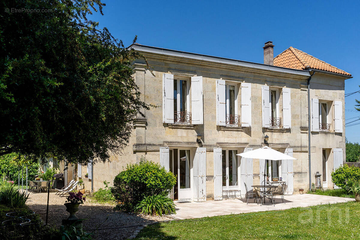 Maison à ARTIGUES-PRES-BORDEAUX