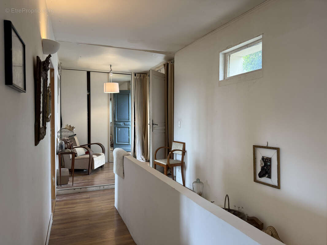 Maison à MEZIN