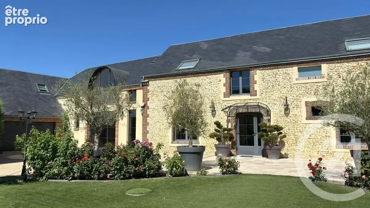 Maison 9 pièces 328 m² à vendre à Marcilly-La-Campagne (27320) - photo 2