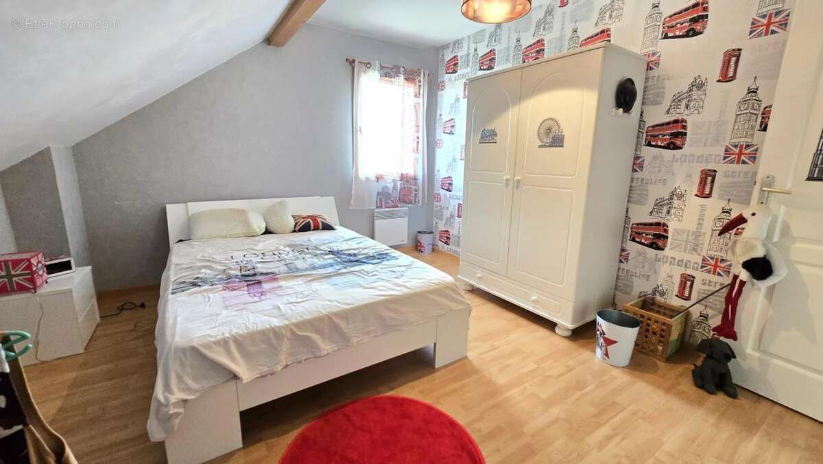 Maison à CONTAMINE-SUR-ARVE