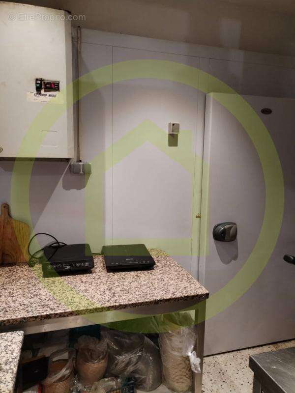 Commerce à SAINT-LAURENT-DU-VAR