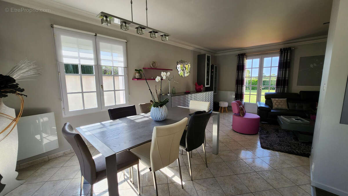 Environnement boisé pour ce beau terrain de près de 2000 m2 - photo 13