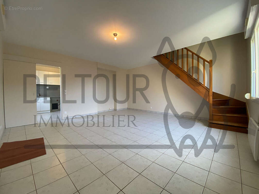 Maison à FAREMOUTIERS