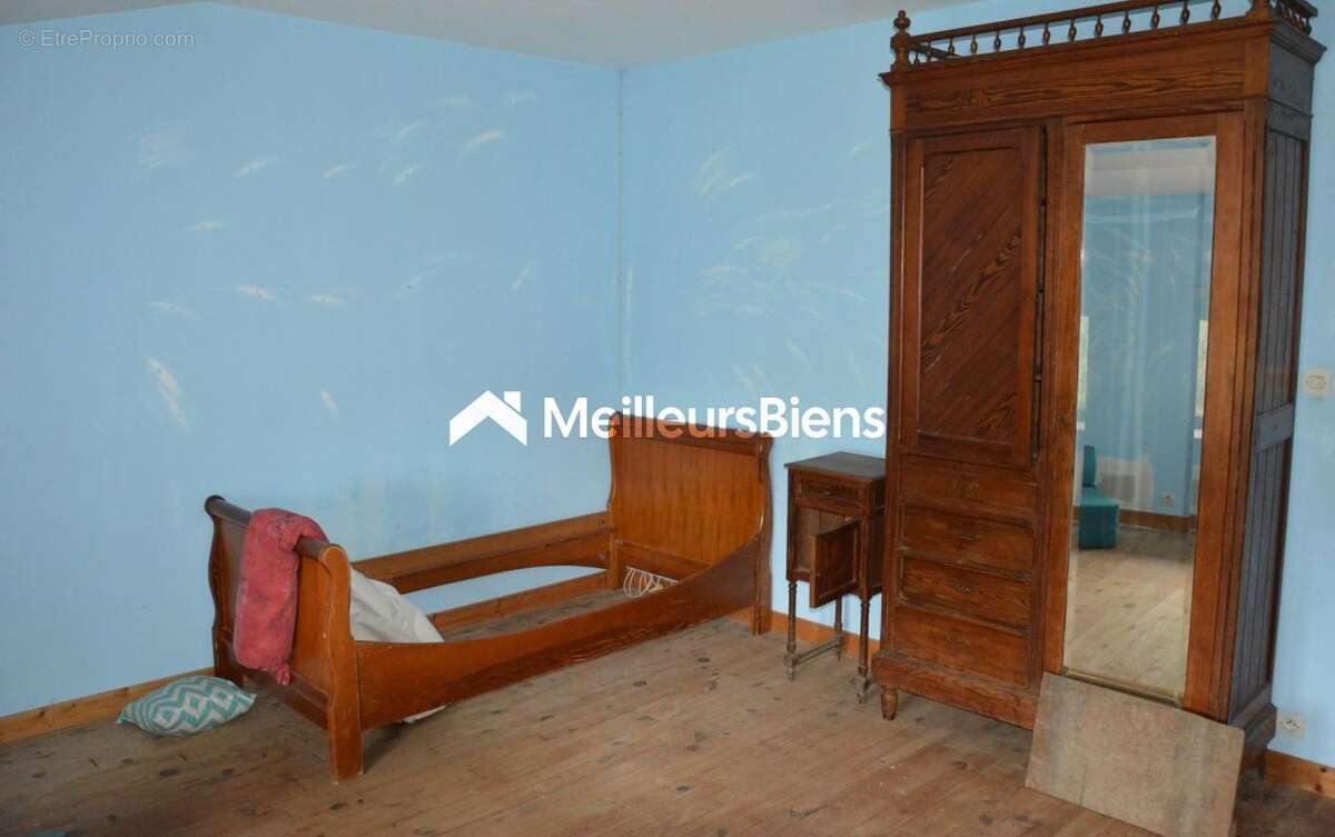 Maison à SENAIDE