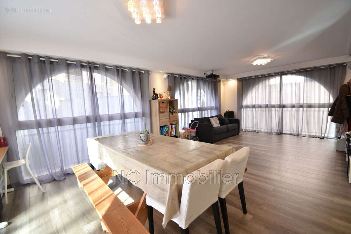 Appartement 119 m² à Vallauris  - photo 2