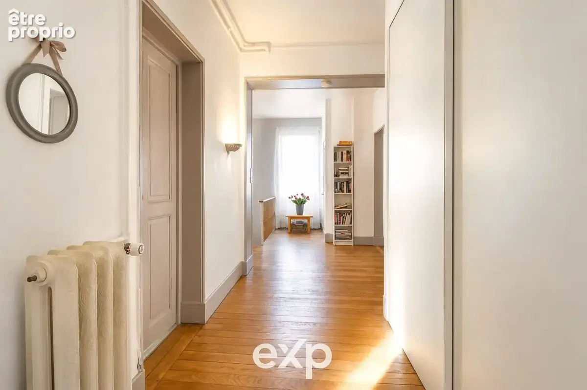 Maison 8 pièces 252 m² à vendre à Pontcharra (38530) - photo 7