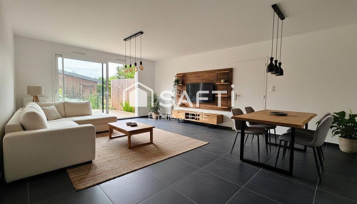 Photo 1 - Maison à ARES