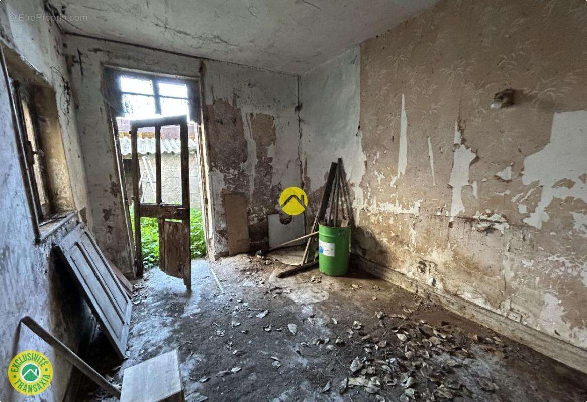 Maison à COMMENTRY