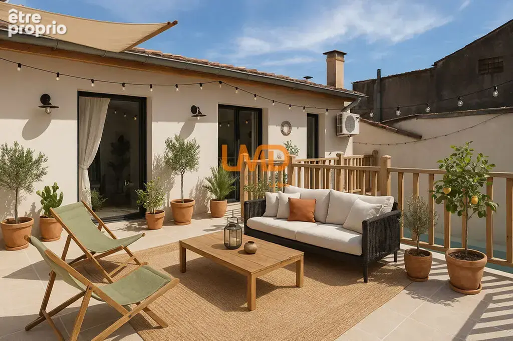 Nîmes Croix-de-Fer – Maison rénovée avec garage, terrasses et ba - photo 13