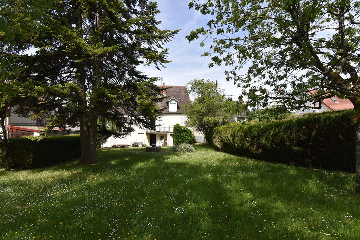 Maison à POUGUES-LES-EAUX