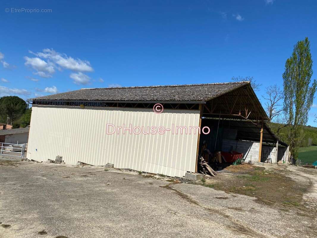 Maison à SAINT-VIVIEN-DE-MONSEGUR