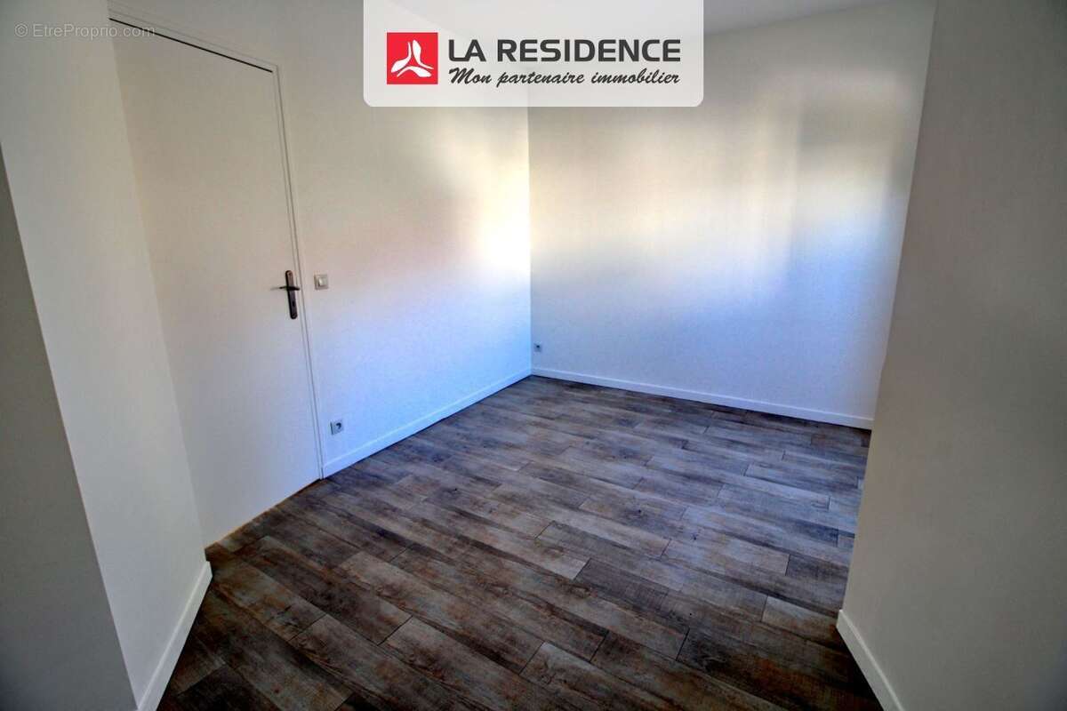 Appartement à VAUX-SUR-SEINE