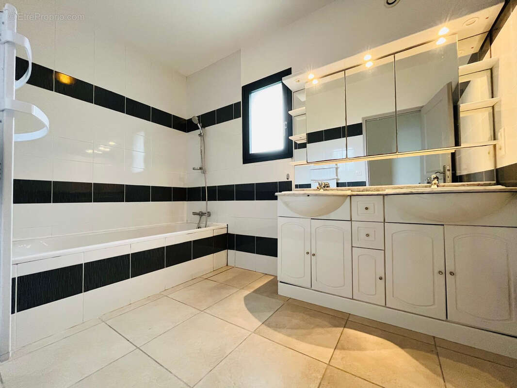 Maison contemporaine 8 pieces 170 m2 saint jean de luz - photo 16