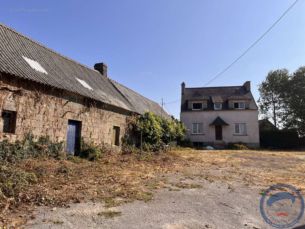 Corps de ferme maisons  et dépendances en pierre Quimper - photo 14