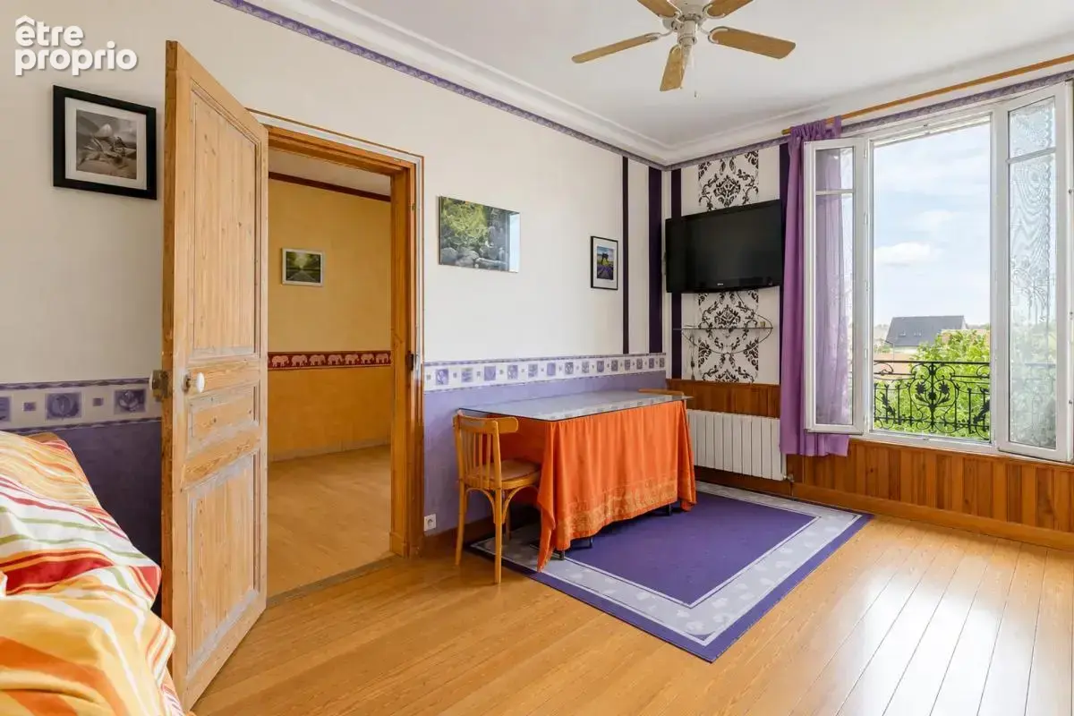Appartement à HOUILLES